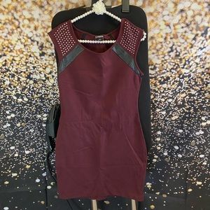 Women small maroon dress with sparkle and leather details